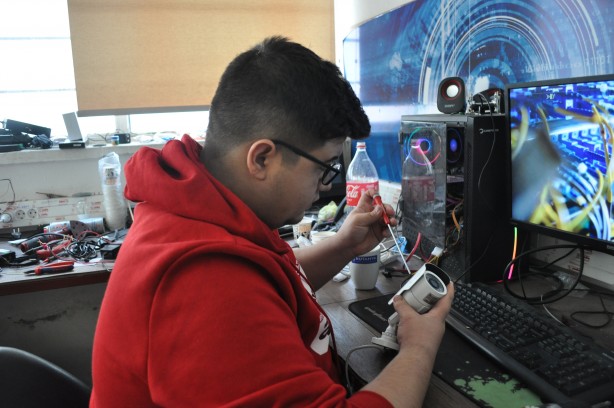 Sayıları giderek artıyor! Çok sayıda ki̇şi̇ evi̇ne taktırmaya başladı