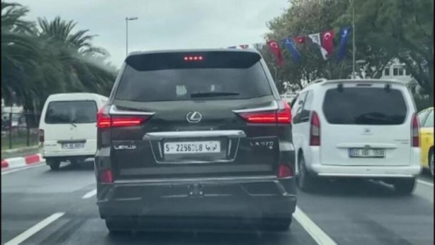 Foto - Sayıları her geçen gün artıyor! Uzman isim yabancı plakalı lüks araçların sırrını açıkladı