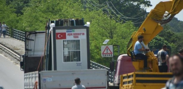 Foto - Sebebini duyunca çok şaşıracaksınız! Tam 24 yıldır bu durakta bekliyor