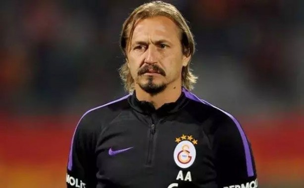 Foto - Seçil Erzan'dan, parasını döve döve fazlasıyla alan iki futbolcu kim? Şok iddia Türkiye’yi sarstı! İkisine de soruşturma açıldı