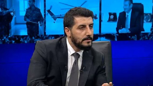 Seçilmiş palyaço ve alçak fütürist! Şu "Gazze" şaklabanlığına bakın hele! Bir insan ancak bu kadar alçaklaşabilir