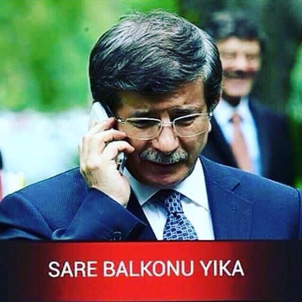 Foto - Seçim capsleri gülmekten kırdı geçirdi!