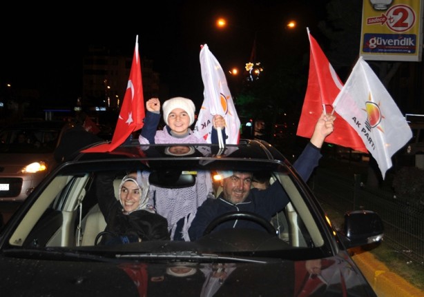 Foto - Seçim sonuçları böyle kutlanıyor!