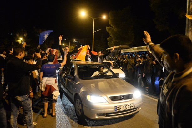 Foto - Seçim sonuçları böyle kutlanıyor!