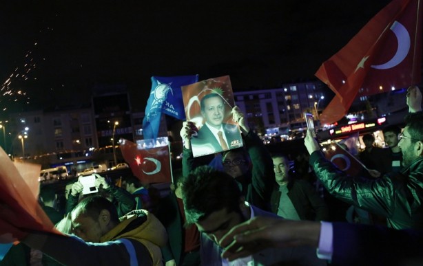 Foto - Seçim sonuçları böyle kutlanıyor!