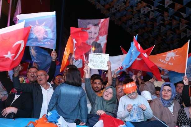 Foto - Seçim sonuçları böyle kutlanıyor!