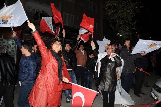 Foto - Seçim sonuçları böyle kutlanıyor!