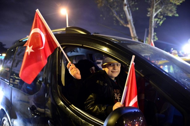 Foto - Seçim sonuçları böyle kutlanıyor!