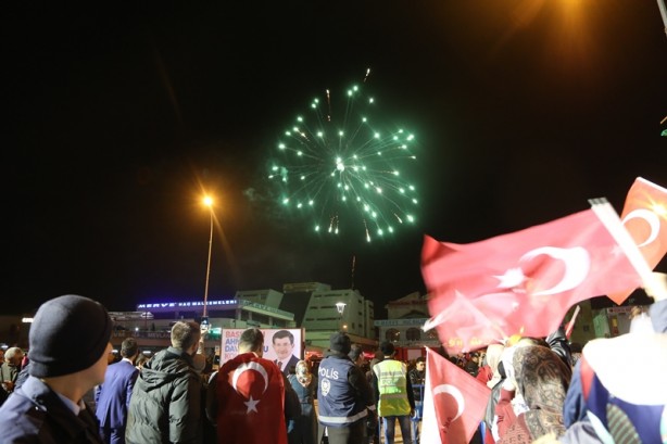 Foto - Seçim sonuçları böyle kutlanıyor!