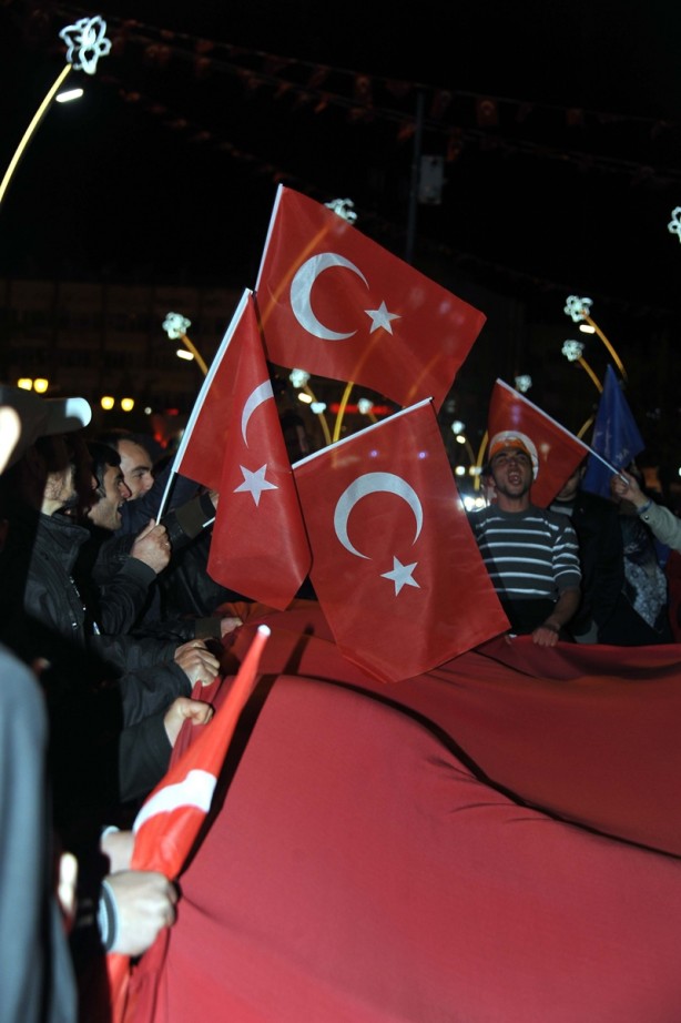 Foto - Seçim sonuçları böyle kutlanıyor!
