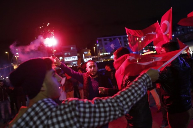 Foto - Seçim sonuçları böyle kutlanıyor!