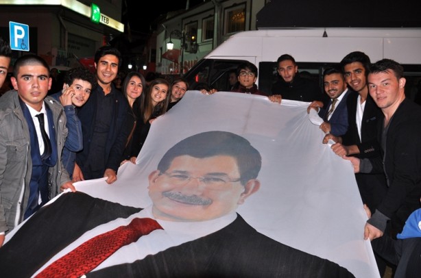 Foto - Seçim sonuçları böyle kutlanıyor!