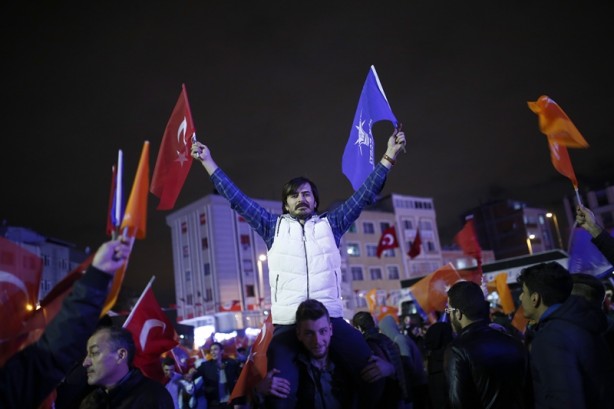 Foto - Seçim sonuçları böyle kutlanıyor!