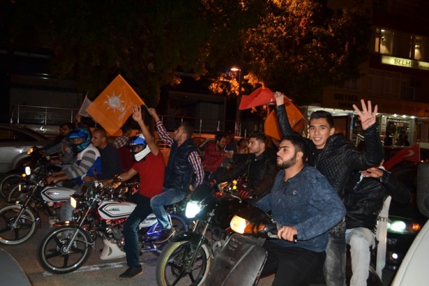 Foto - Seçim sonuçları böyle kutlanıyor!