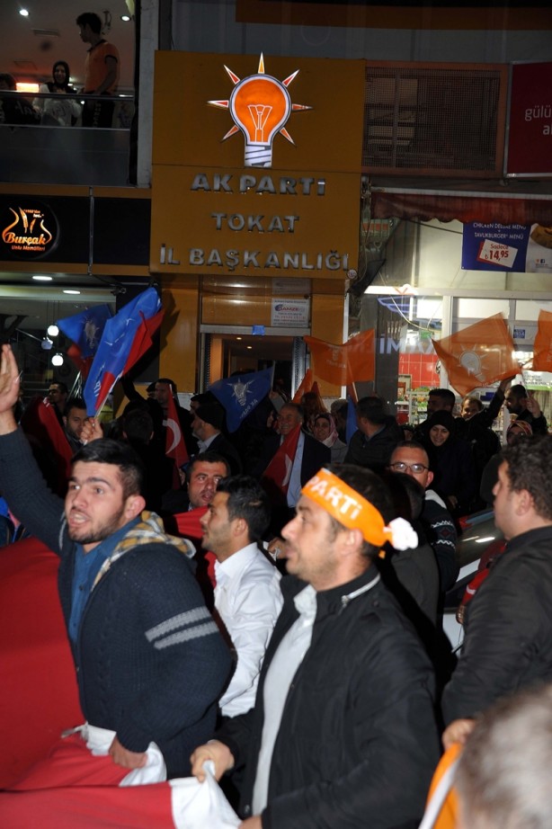 Foto - Seçim sonuçları böyle kutlanıyor!