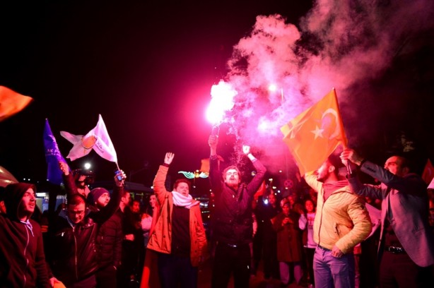 Foto - Seçim sonuçları böyle kutlanıyor!
