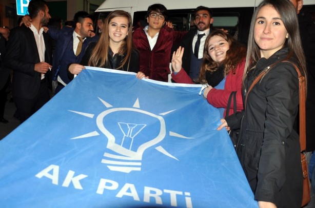 Foto - Seçim sonuçları böyle kutlanıyor!
