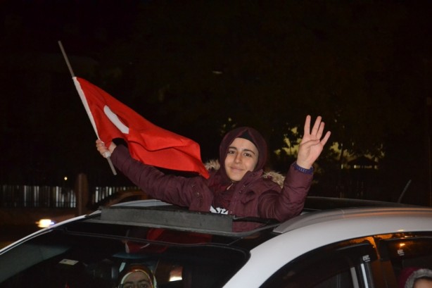Foto - Seçim sonuçları böyle kutlanıyor!
