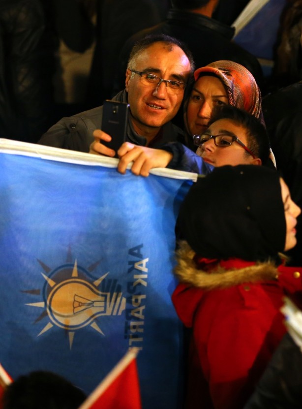 Foto - Seçim sonuçları böyle kutlanıyor!