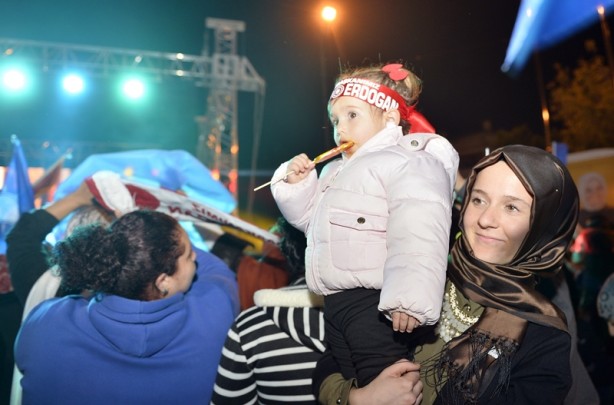 Foto - Seçim sonuçları böyle kutlanıyor!