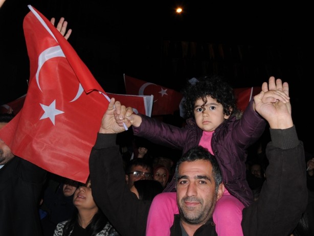 Foto - Seçim sonuçları böyle kutlanıyor!