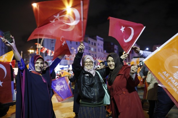 Foto - Seçim sonuçları böyle kutlanıyor!