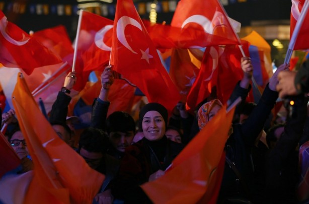 Foto - Seçim sonuçları böyle kutlanıyor!