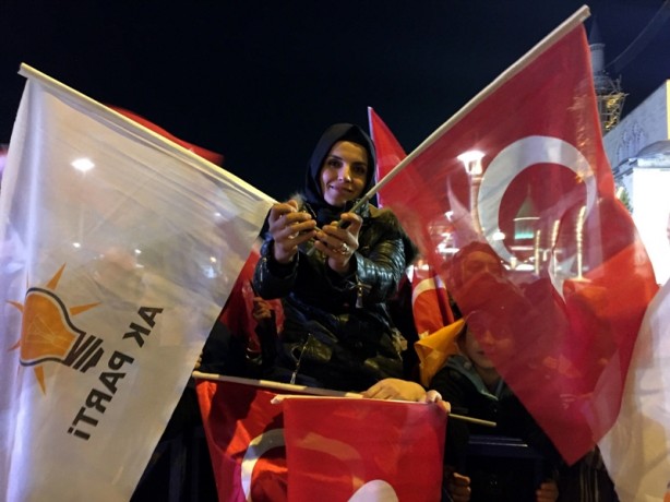 Foto - Seçim sonuçları böyle kutlanıyor!