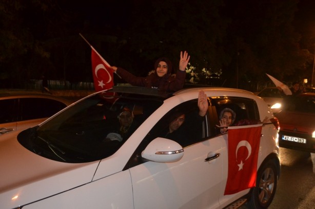 Foto - Seçim sonuçları böyle kutlanıyor!