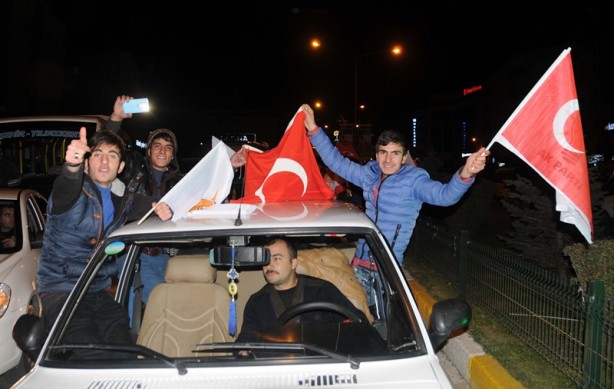 Foto - Seçim sonuçları böyle kutlanıyor!