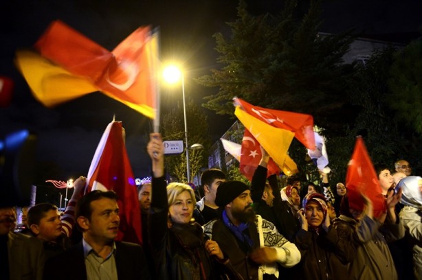 Foto - Seçim sonuçları böyle kutlanıyor!