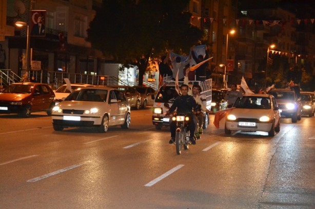 Foto - Seçim sonuçları böyle kutlanıyor!