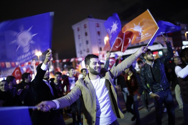 Foto - Seçim sonuçları böyle kutlanıyor!