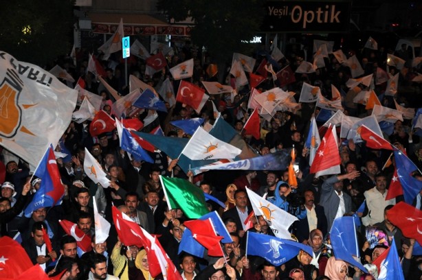Foto - Seçim sonuçları böyle kutlanıyor!