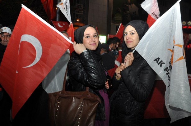 Foto - Seçim sonuçları böyle kutlanıyor!