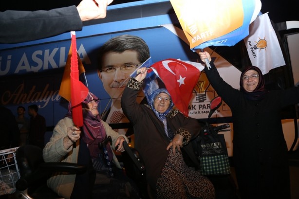 Foto - Seçim sonuçları böyle kutlanıyor!