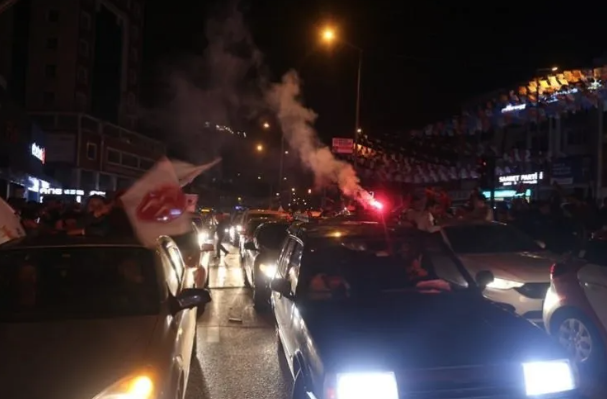 Foto - Seçim sonuçlarının ardından büyük coşku! Cumhur İttifakı zaferi böyle kutladı