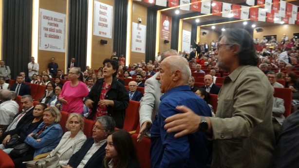 Foto - Seçimden bu yana sular durulmuyor! CHP'de bir gergin kongre daha