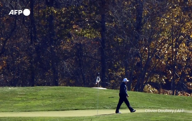 Foto - Donald Trump seçimleri kaybettiğini golf oynarken öğrendi