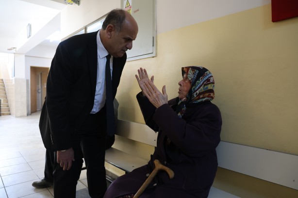 Foto - Oy kullanma işlem sürerken seçimin ilk kazananı belli oldu: Kazandığımı buradan ilan ediyorum