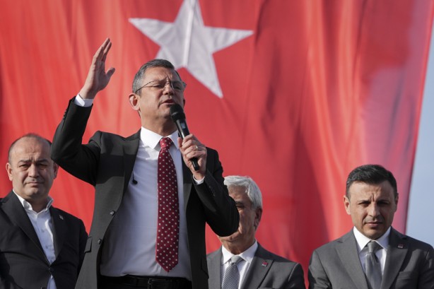 Foto - Seçimlere az bir süre kala ortalığı karıştıracak gelişme! 120 bin kişi partiden istifa etti