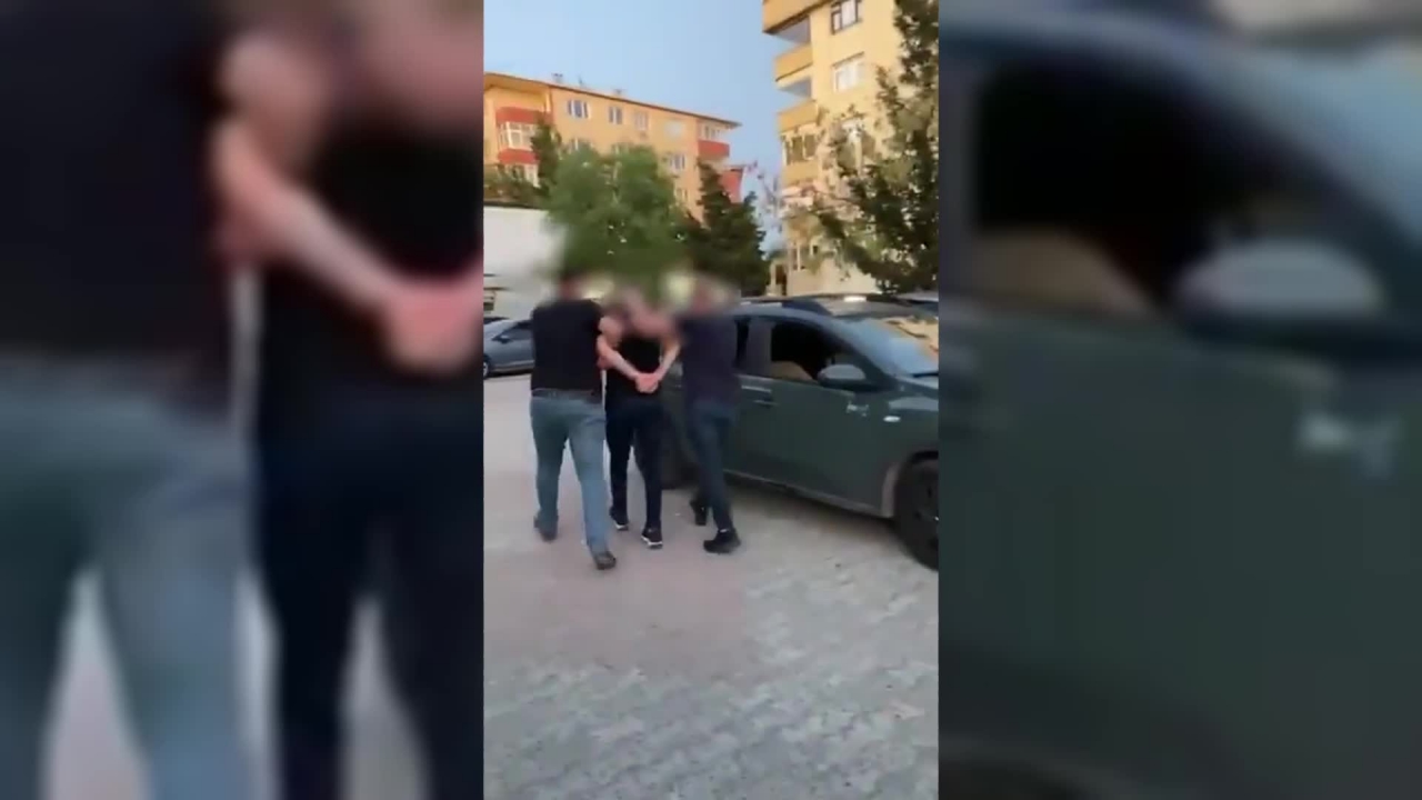 Foto - Sedat Peker’le yan yana fotoğrafını paylaşan MHP Genel Başkan Yardımcısı, Türkiye’yi ayağa kaldıran olaya sert çıktı: Ey namert...