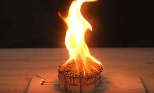 Foto - Şef bıçağını üç koldan kızdırdı ve önüne gelen her şeyi doğradı!