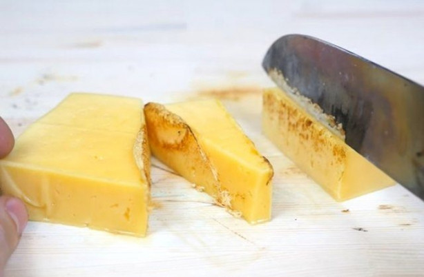 Foto - Şef bıçağını üç koldan kızdırdı ve önüne gelen her şeyi doğradı!