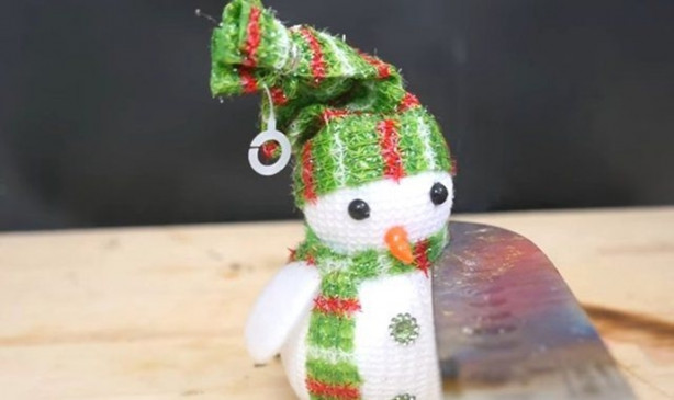 Foto - Şef bıçağını üç koldan kızdırdı ve önüne gelen her şeyi doğradı!