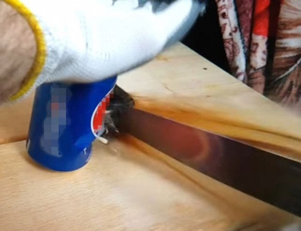 Foto - Şef bıçağını üç koldan kızdırdı ve önüne gelen her şeyi doğradı!