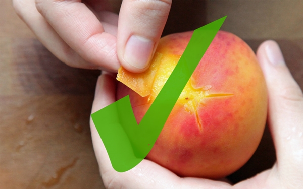 Foto - Şeftali aslında böyle soyuluyor