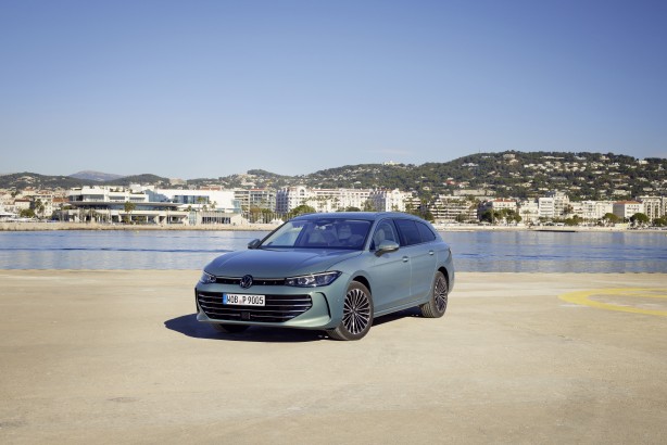 Foto - Segmentinin hâkimi Passat Türkiye’de! Yenilenen otomobil neler sunuyor? Fiyatı ne kadar?