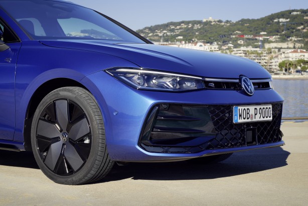 Foto - Segmentinin hâkimi Passat Türkiye’de! Yenilenen otomobil neler sunuyor? Fiyatı ne kadar?