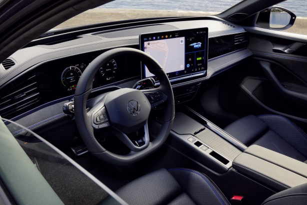 Foto - Segmentinin hâkimi Passat Türkiye’de! Yenilenen otomobil neler sunuyor? Fiyatı ne kadar?